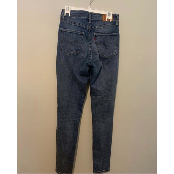 Levi’s 721 High Rise Skinny Jeans - Picture 3 of 3